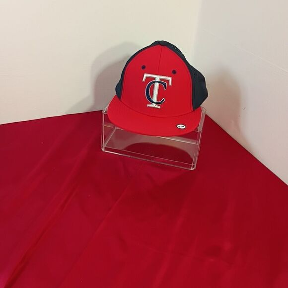 New Era Red and Black Cap - Picture 5 of 6